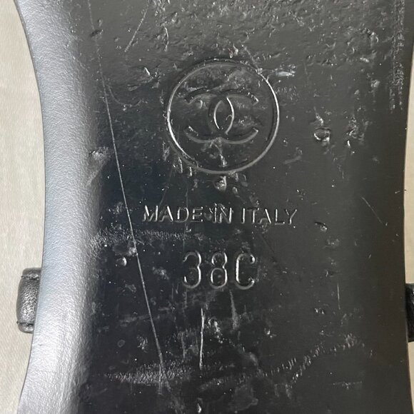 CHANEL White Camelia Flip Flops Sandals Leather - Picture 6 of 11